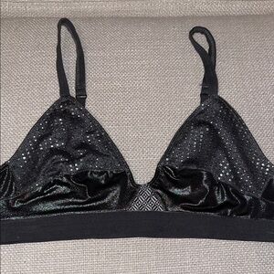 XiRENA Shimmering Black Bralette